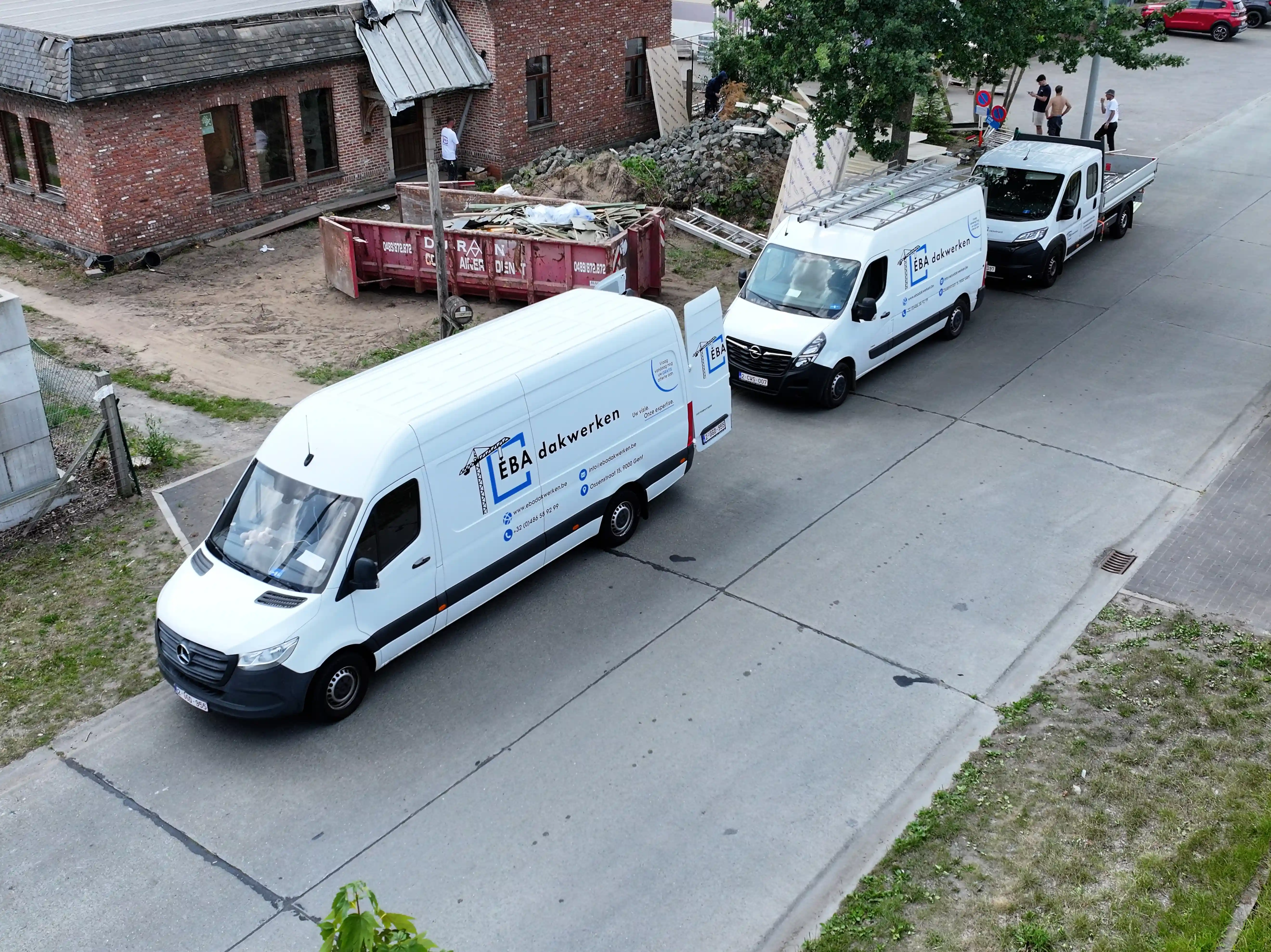 EBA Construct dakdekker aan het werk met spoedherstellingen bij daklekkage